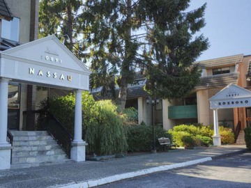 Apartments for Rent in Richmond -  Carlton Park Gardens Apartments - CanadaRentalGuide.com