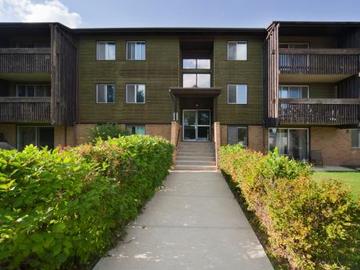 Apartments for Rent in Edmonton -  Riverbend Estates - CanadaRentalGuide.com