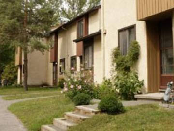 Apartments for Rent in Ottawa -  Tanglewood - CanadaRentalGuide.com