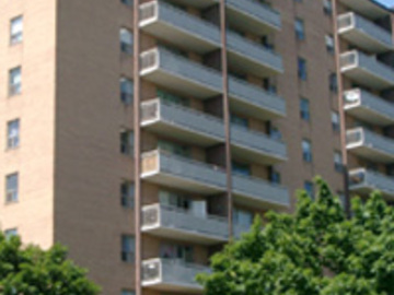 Apartments for Rent in Mississauga -  3045 Queen Frederica Drive - CanadaRentalGuide.com