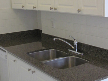 Apartments for Rent in Toronto -  153 St. George - CanadaRentalGuide.com