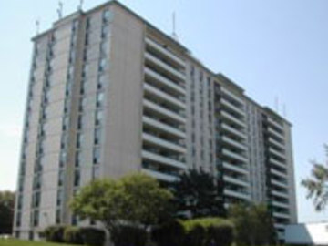 Apartments for Rent in North York -  Bayview Square - CanadaRentalGuide.com