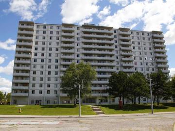 Apartments for Rent in Toronto -  225 Van Horne - CanadaRentalGuide.com