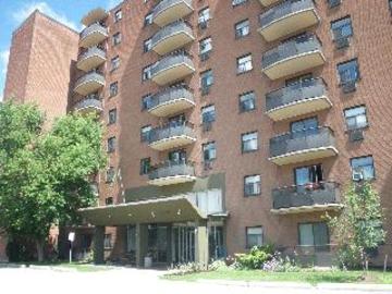 Apartments for Rent in Kitchener  -  3063 Kingsway Drive - CanadaRentalGuide.com
