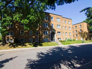 Apartments for Rent in Ottawa -   320 Montreal Road - CanadaRentalGuide.com
