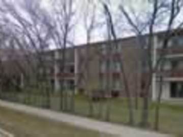 Apartments for Rent in Winnipeg -  Village Square - CanadaRentalGuide.com