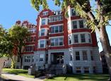 Roslyn Square  - Winnipeg, Manitoba - Apartment for Rent