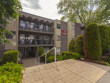 Apartments for Rent in New Westminster -  Park Astoria Apartments - CanadaRentalGuide.com