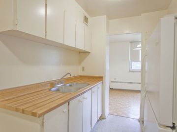 Apartments for Rent in Toronto -  Lawrence East Apartments - CanadaRentalGuide.com