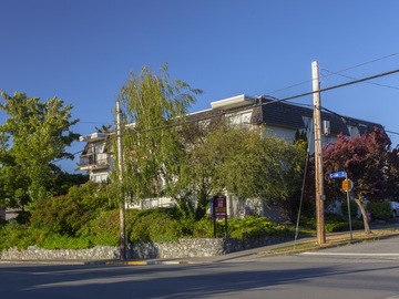 Apartments for Rent in Victoria - Queens Avenue Apartments - CanadaRentalGuide.com