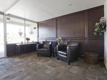 Apartments for Rent in Burlington -  Edinburgh Manor Apartments - CanadaRentalGuide.com