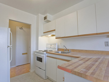 Apartments for Rent in Burlington -  Edinburgh Manor Apartments - CanadaRentalGuide.com