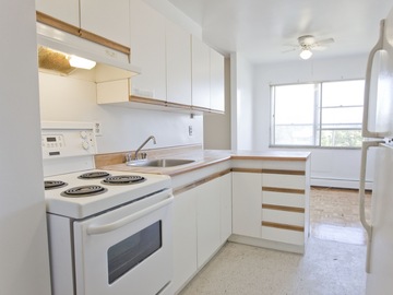 Apartments for Rent in Burlington -  Edinburgh Manor Apartments - CanadaRentalGuide.com
