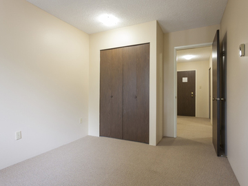 Apartments for Rent in Saanich -  Fair Oaks Apartments - CanadaRentalGuide.com