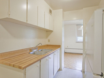 Apartments for Rent in Toronto -  Lawrence East Apartments - CanadaRentalGuide.com