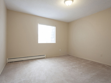 Apartments for Rent in Victoria -  Niagara Court Apartments - CanadaRentalGuide.com
