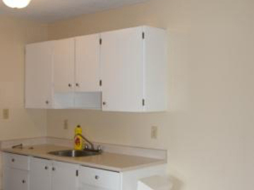 Apartments for Rent in Victoria -  Niagara Court Apartments - CanadaRentalGuide.com