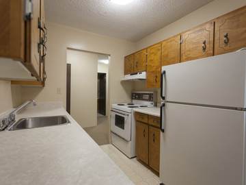 Apartments for Rent in Saanich -  Fair Oaks Apartments - CanadaRentalGuide.com