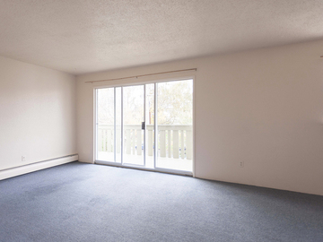 Apartments for Rent in Victoria -  Anondale Court - CanadaRentalGuide.com