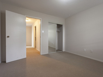 Apartments for Rent in New Westminster -  Park Astoria Apartments - CanadaRentalGuide.com