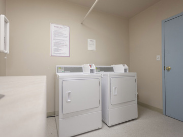 Apartments for Rent in New Westminster -  Park Astoria Apartments - CanadaRentalGuide.com