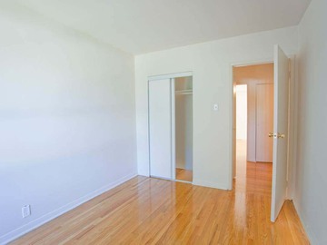 Apartments for Rent in Toronto -  Cassandra Townhomes - CanadaRentalGuide.com