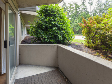 Apartments for Rent in Victoria -  Gorge Towers - CanadaRentalGuide.com
