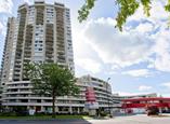International Plaza Apartments - North Vancouver, British Columbia - Apartment for Rent