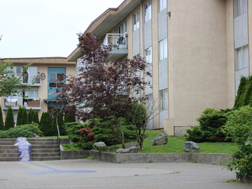 Apartments for Rent in Coquitlam - Whitgift Gardens - CanadaRentalGuide.com