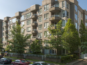 Apartments for Rent in Vancouver -  Earles Court at Collingwood Village - CanadaRentalGuide.com