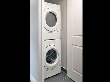 Apartments for Rent in Toronto - Motion - CanadaRentalGuide.com