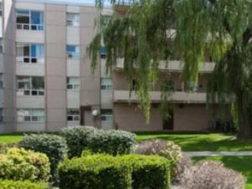 Apartments for Rent in Toronto -  16&24 The Links - CanadaRentalGuide.com