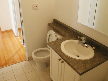 Apartments for Rent in Vancouver -  Casa Del Vandt - CanadaRentalGuide.com