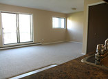 Bonnie Lee Apartments - Kamloops, British Columbia - Apartment for Rent