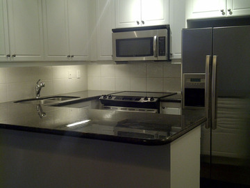 Apartments for Rent in Toronto -  West Harbour City II  - CanadaRentalGuide.com