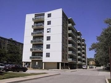 Apartments for Rent in Toronto -  Venetian Towers - CanadaRentalGuide.com