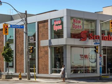 Apartments for Rent in Toronto -  Montcrest Apartments - CanadaRentalGuide.com