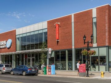Apartments for Rent in Toronto -  Montcrest Apartments - CanadaRentalGuide.com