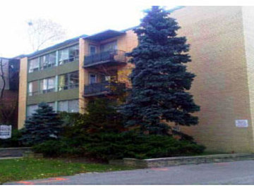 Apartments for Rent in TORONTO -  77 ERSKINE AVENUE - CanadaRentalGuide.com