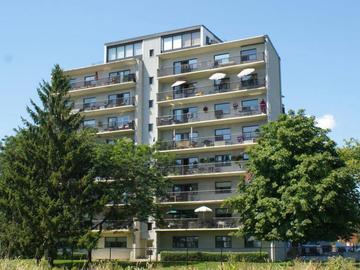 Apartments for Rent in Etobicoke -  Landmark Apartments - CanadaRentalGuide.com
