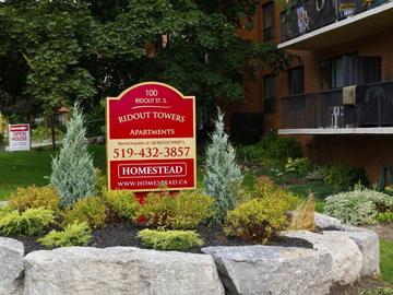 Apartments for Rent in London -  Ridout Towers - CanadaRentalGuide.com