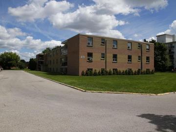 Apartments for Rent in London -  Royal Oak Terrace (1140-1154) - CanadaRentalGuide.com