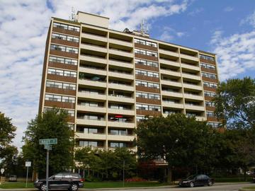 Apartments for Rent in Oakville -  Centennial Towers - CanadaRentalGuide.com