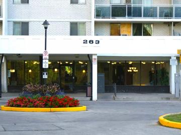 Apartments for Rent in Toronto -  Pharmacy Place I - CanadaRentalGuide.com