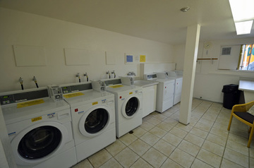 Apartments for Rent in Victoria - Rockmeare Manor - CanadaRentalGuide.com