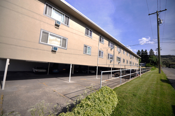 Apartments for Rent in Kamloops - Columbia Manor - CanadaRentalGuide.com