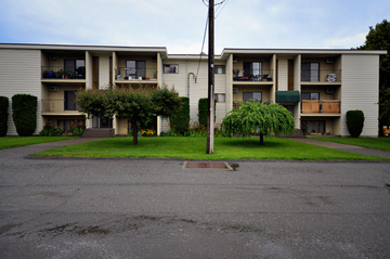 Apartments for Rent in Kamloops - Curlew Apartments - CanadaRentalGuide.com