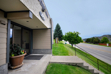 Apartments for Rent in Kamloops - Aberdeen Apartments - CanadaRentalGuide.com