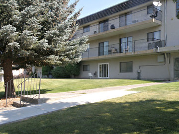 Apartments for Rent in Kamloops - Arrowstone Manor - CanadaRentalGuide.com