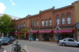  London Flats - Victoria, British Columbia - Apartment for Rent